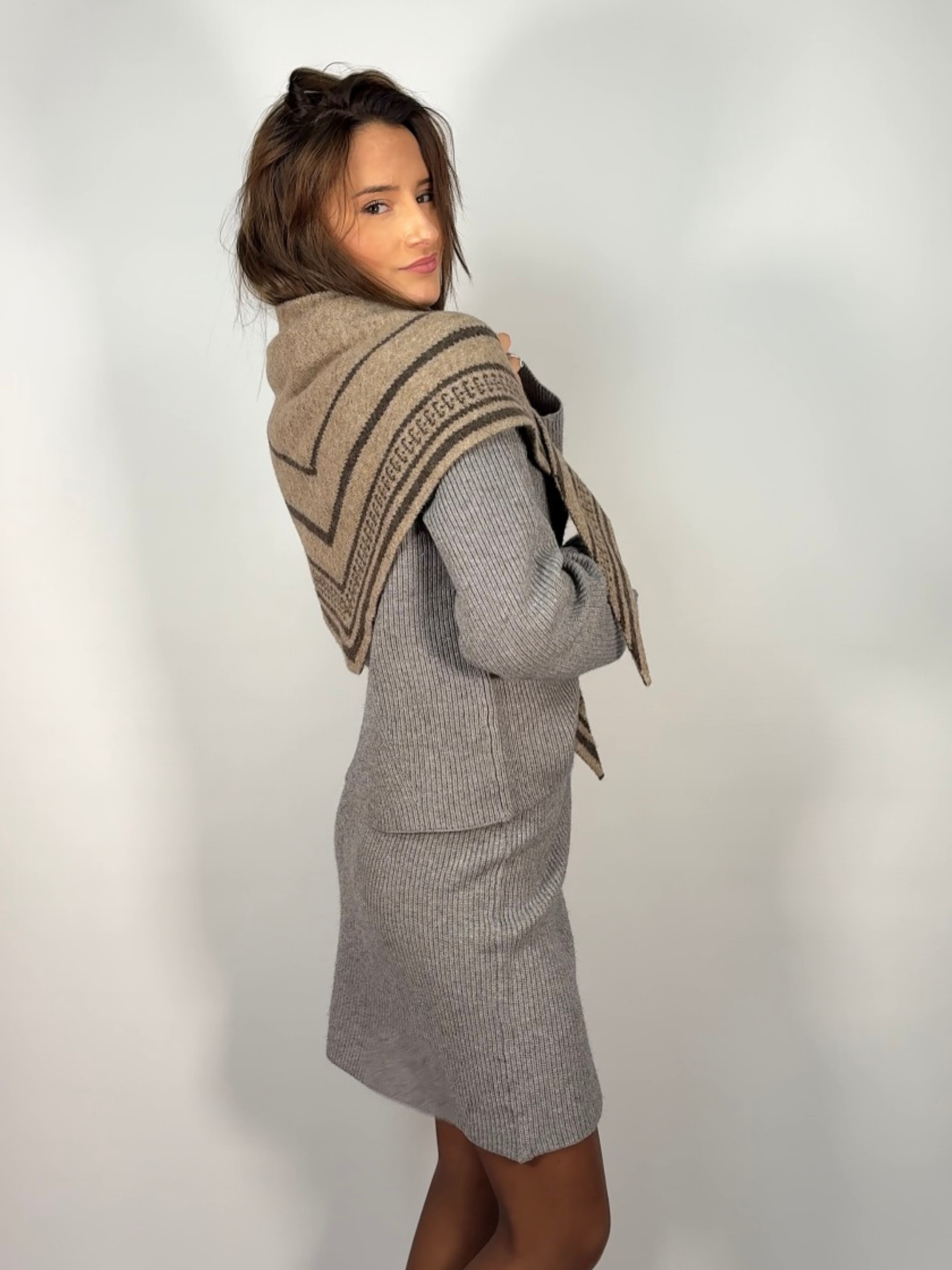 Écharpe triangle LYIA Camel