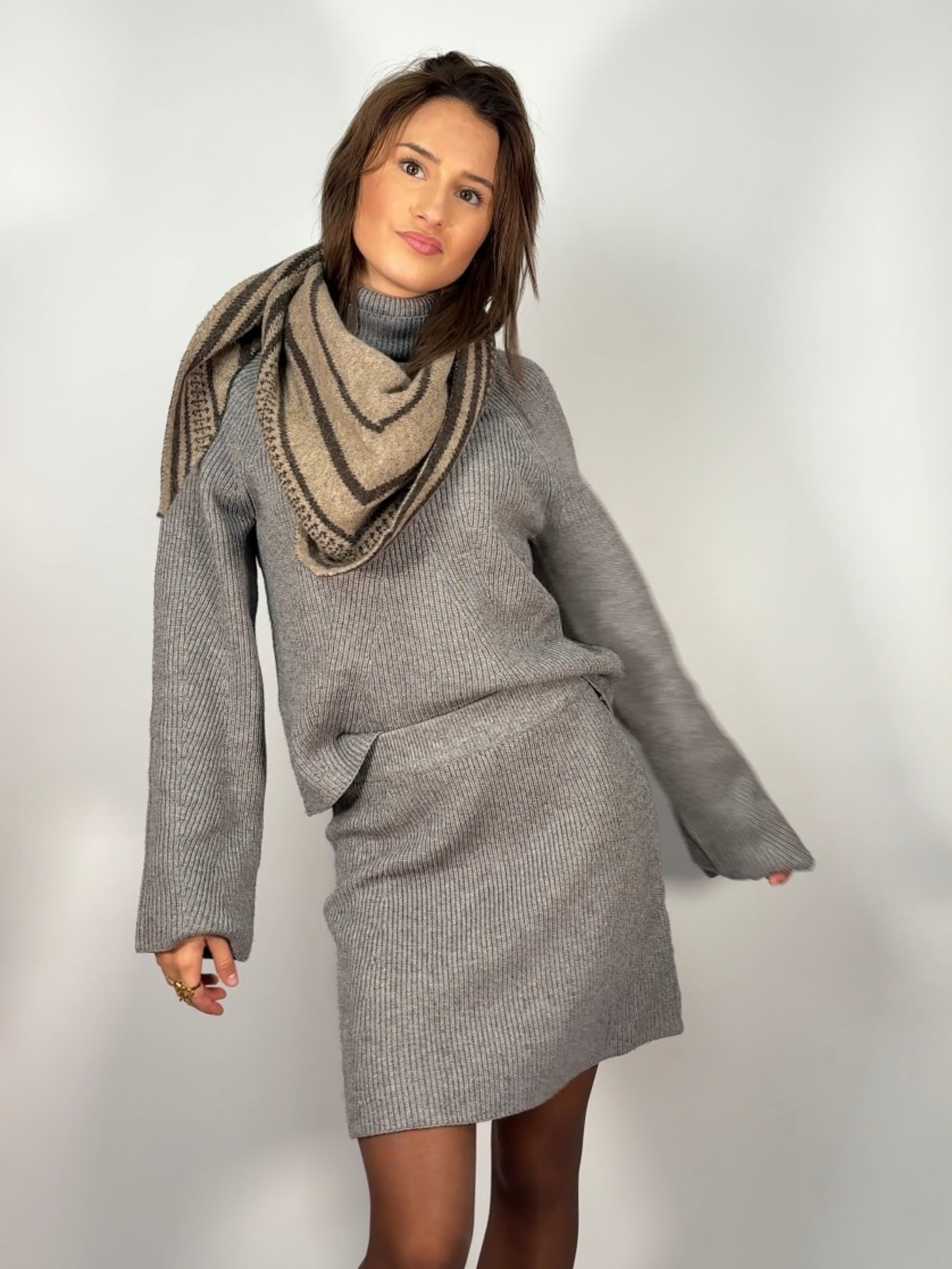 Écharpe triangle LYIA Camel