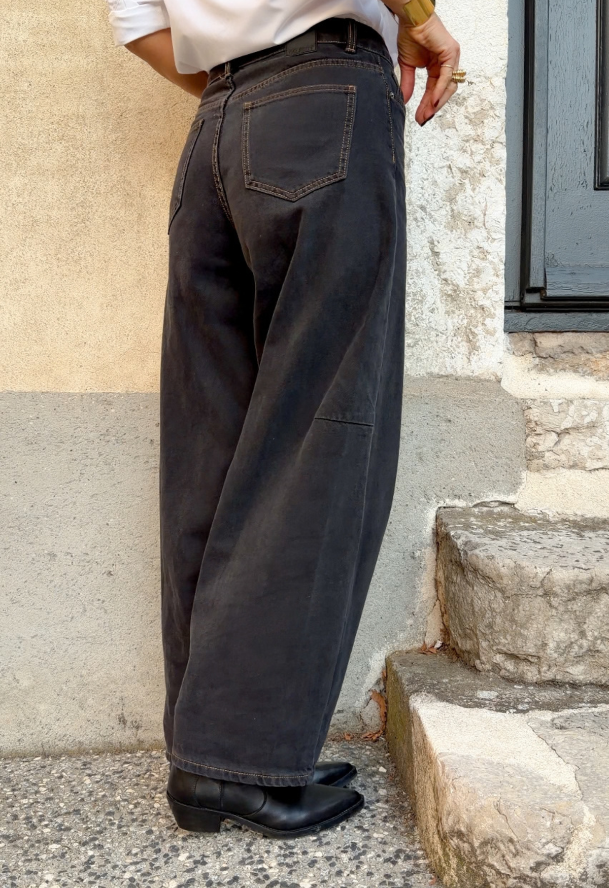 Jean John Noir