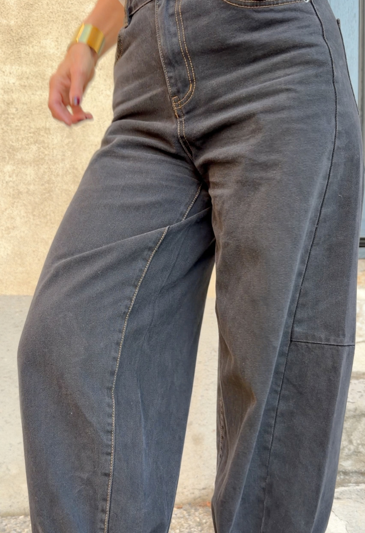 Jean John Noir