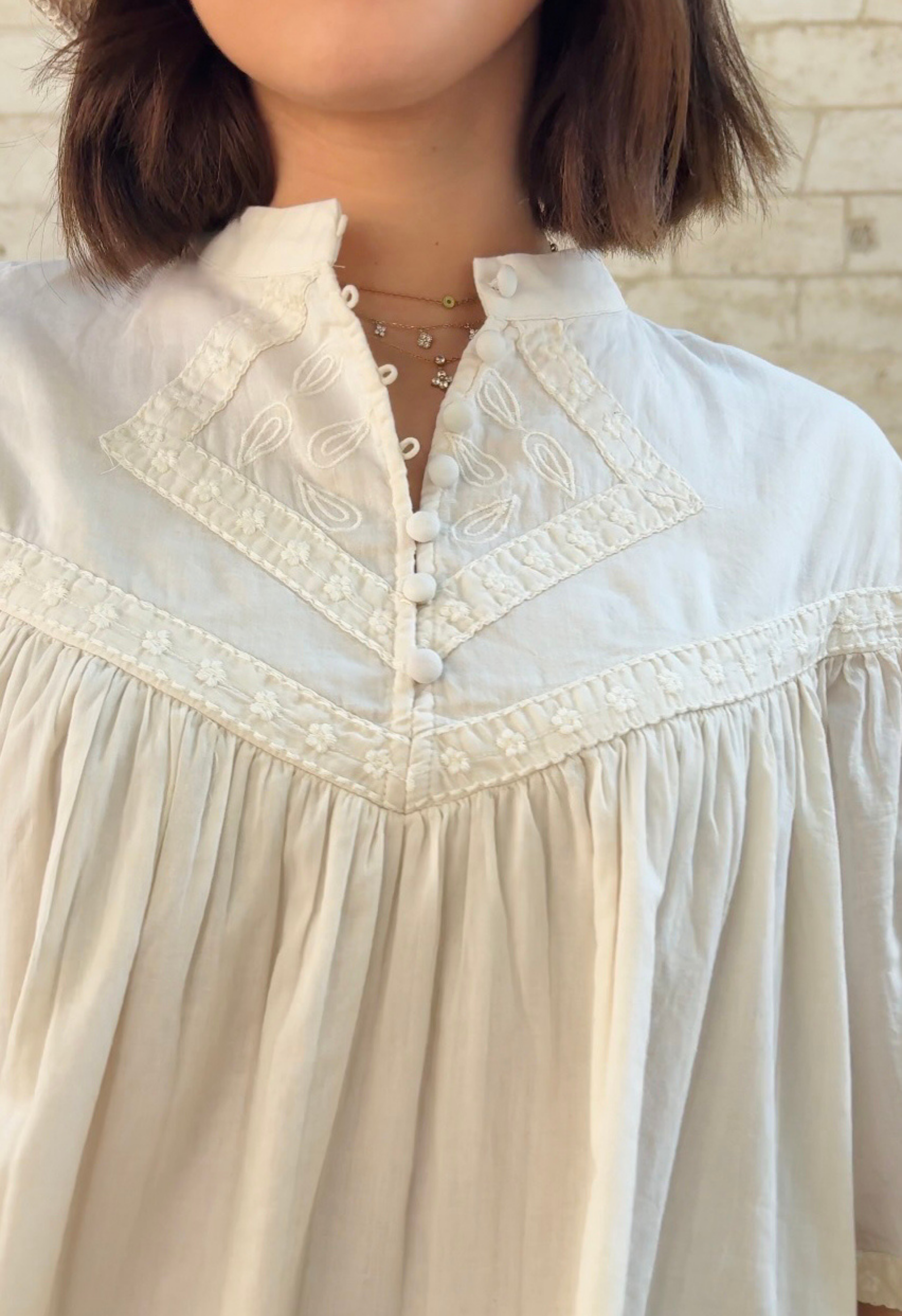 Robe Cassandra