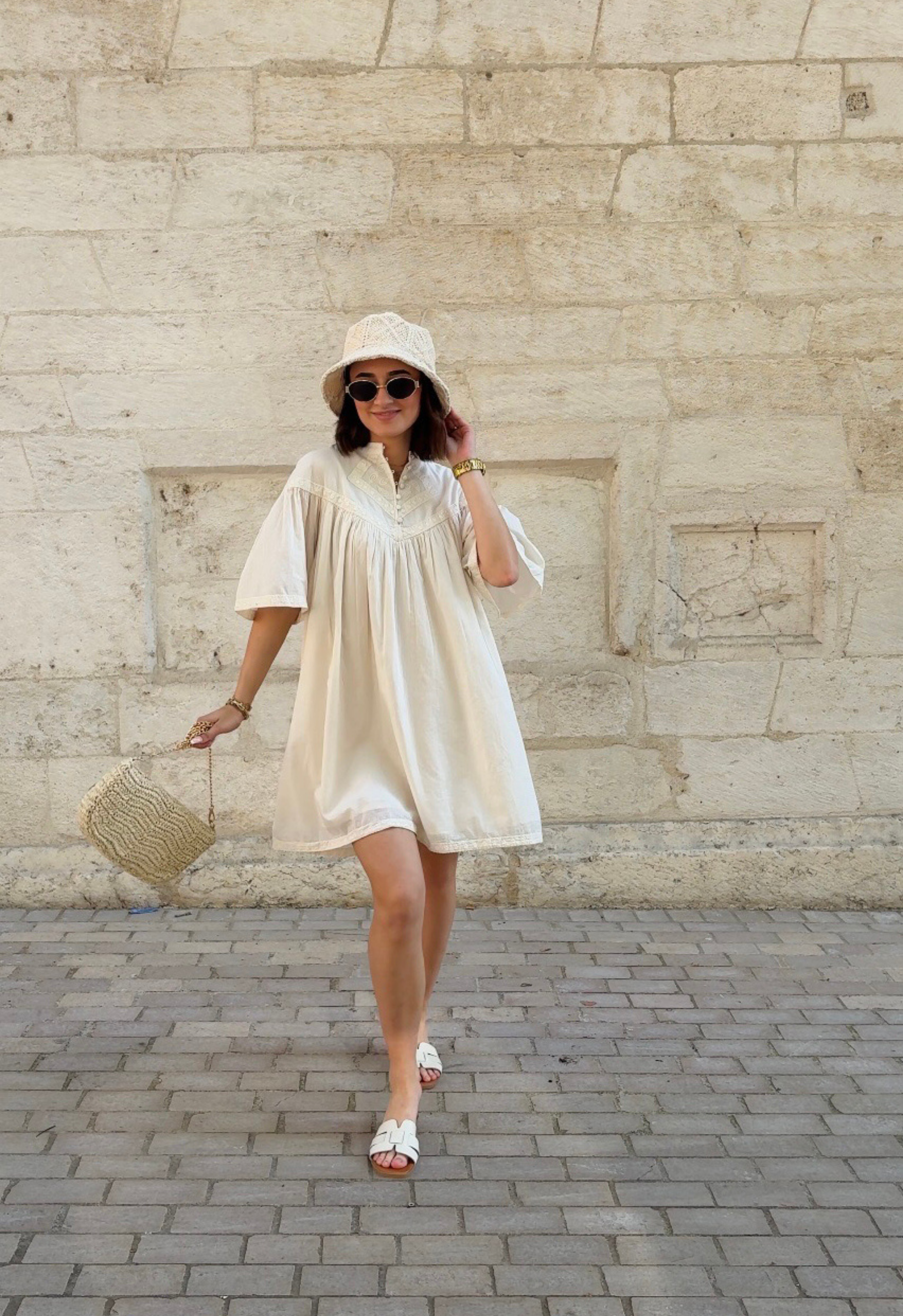 Robe Cassandra