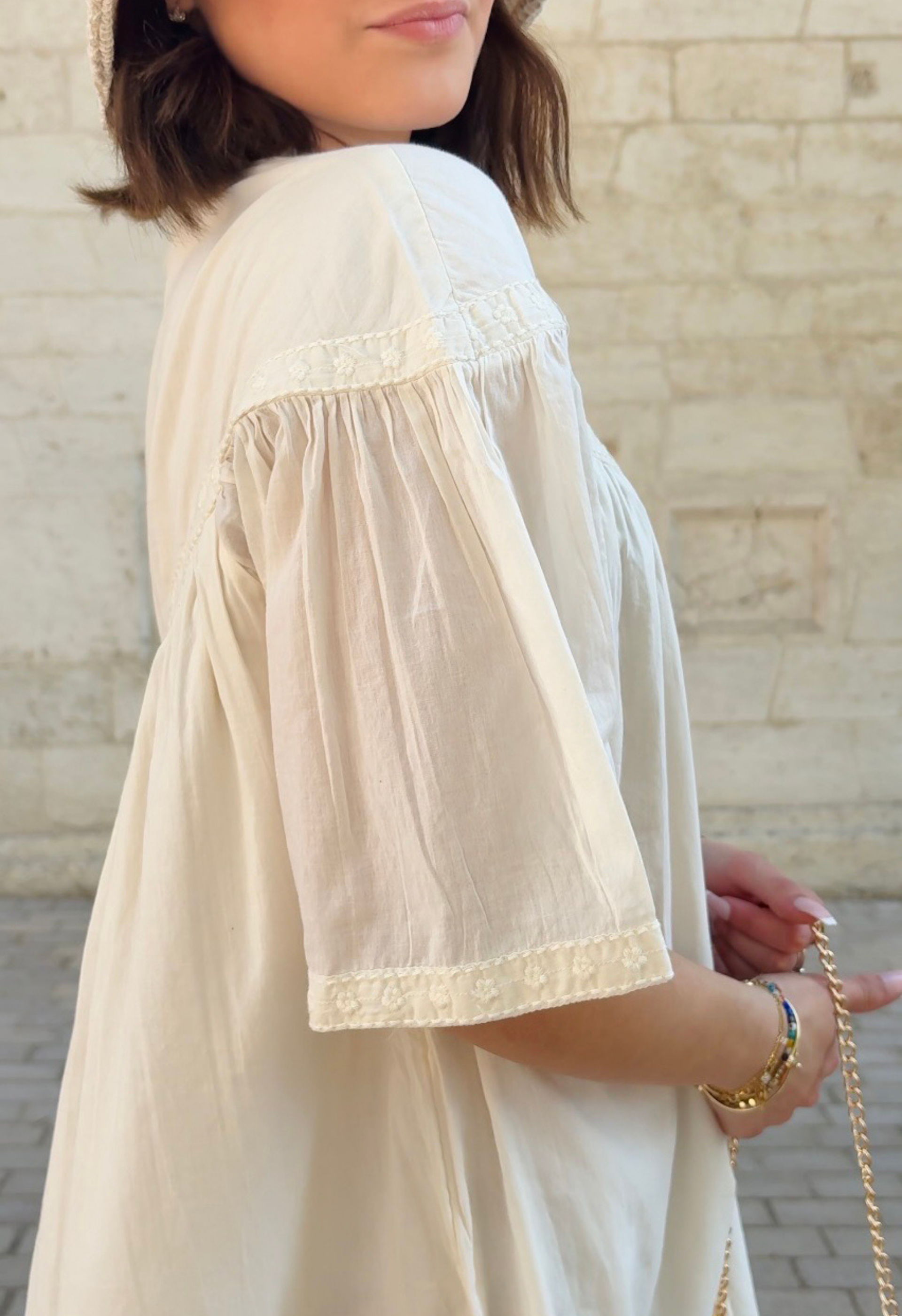 Robe Cassandra