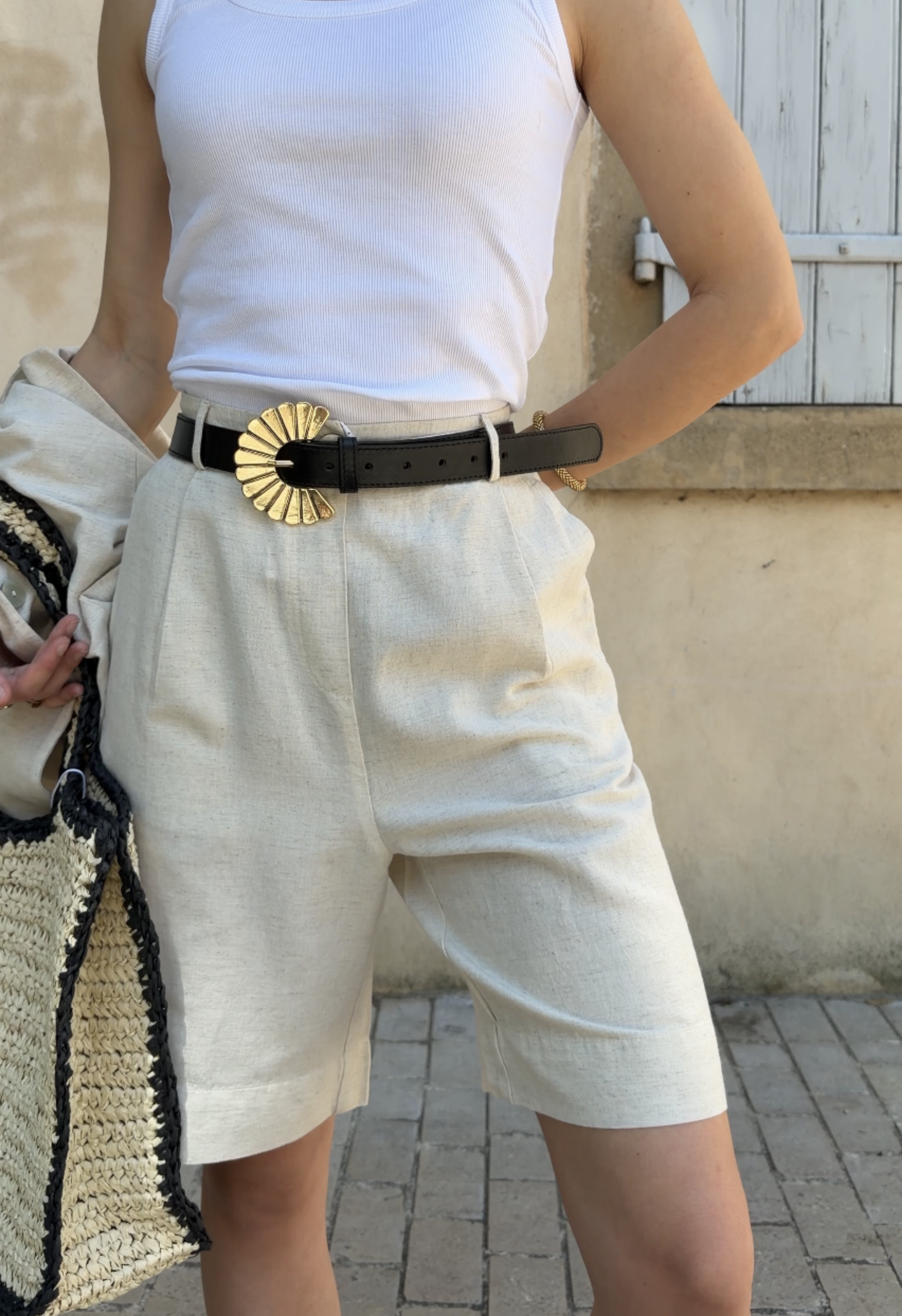 Short Agathe