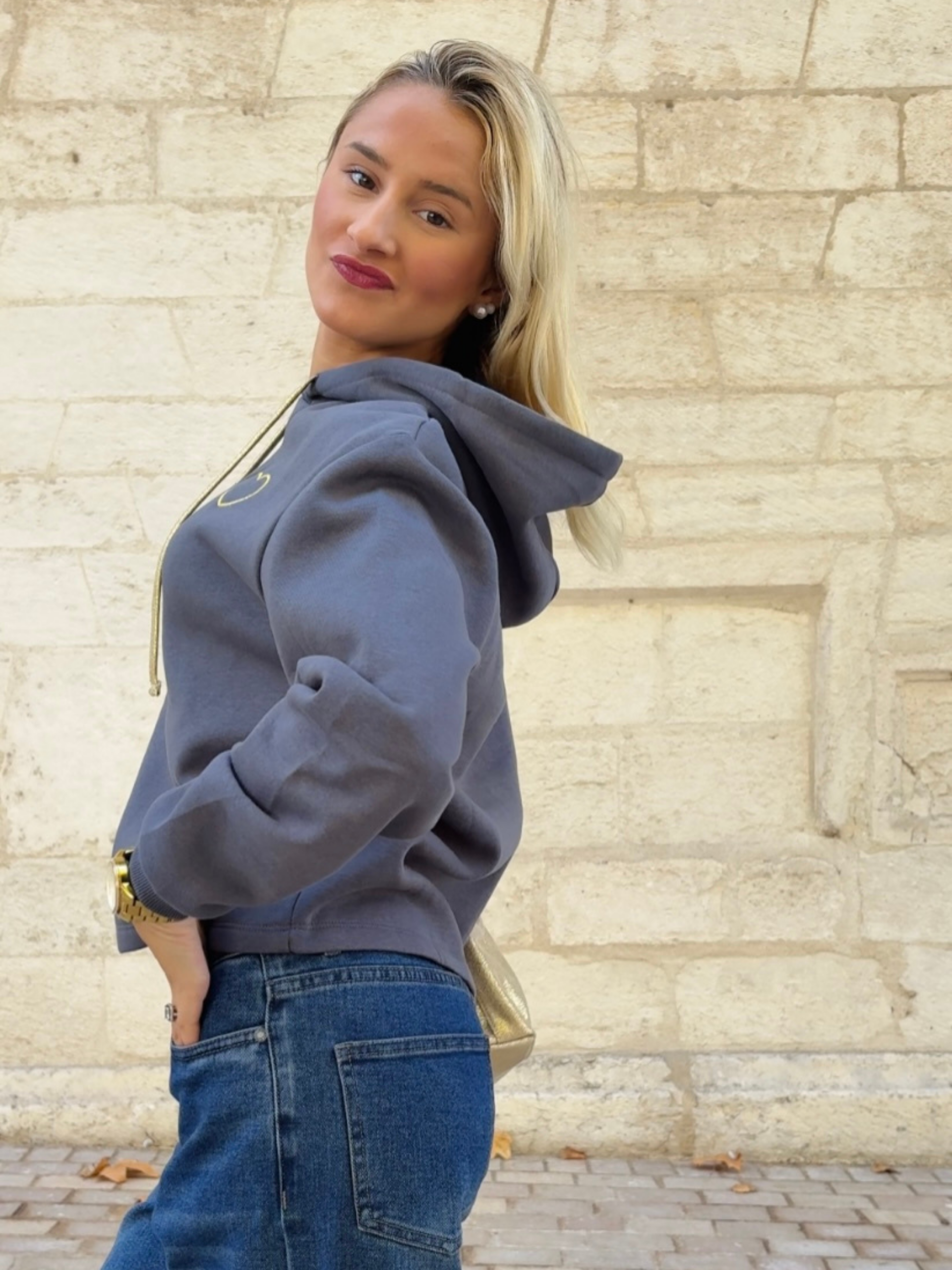 Sweat ALMÉE