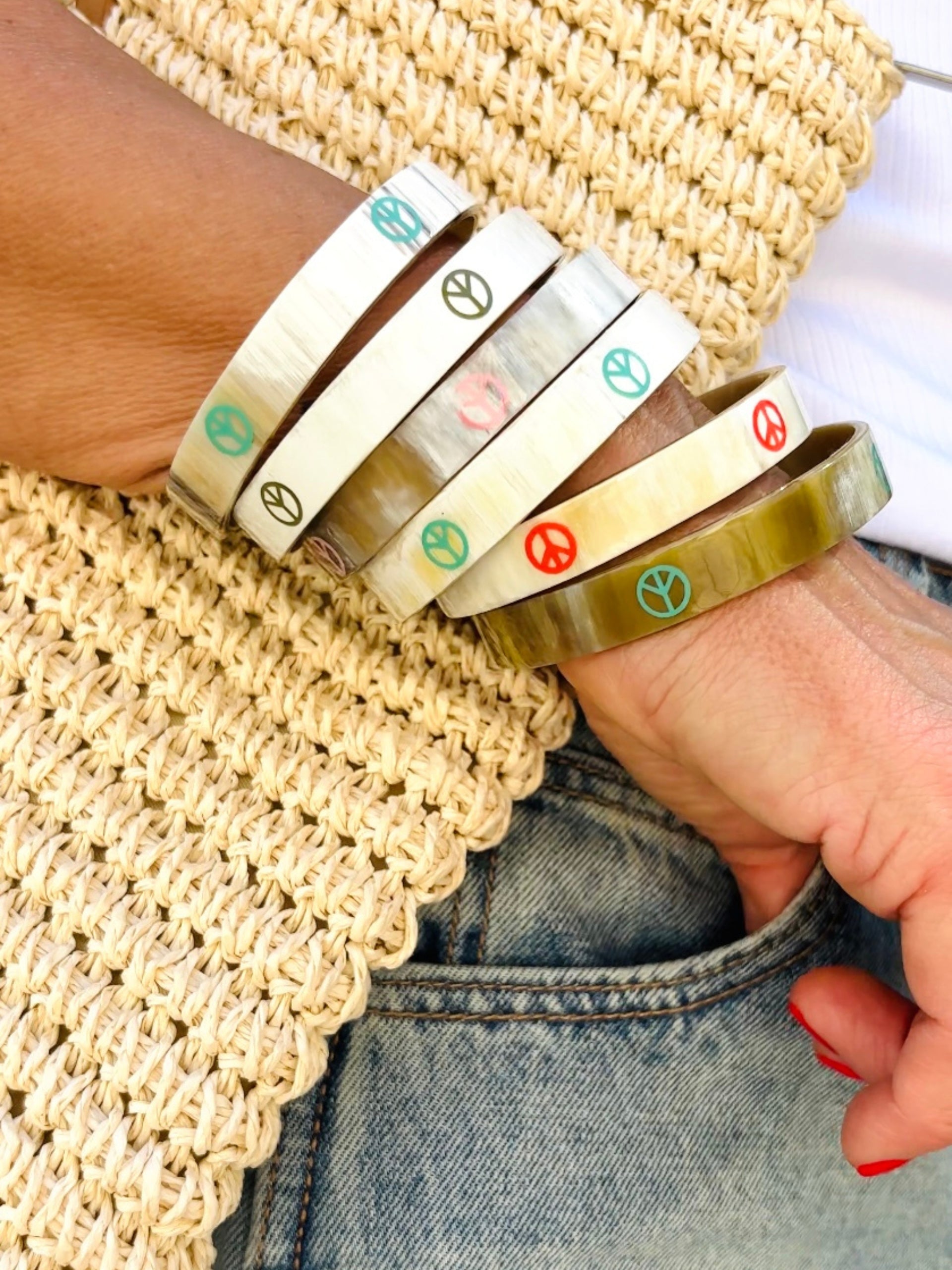 Bracelet en corne PEACE