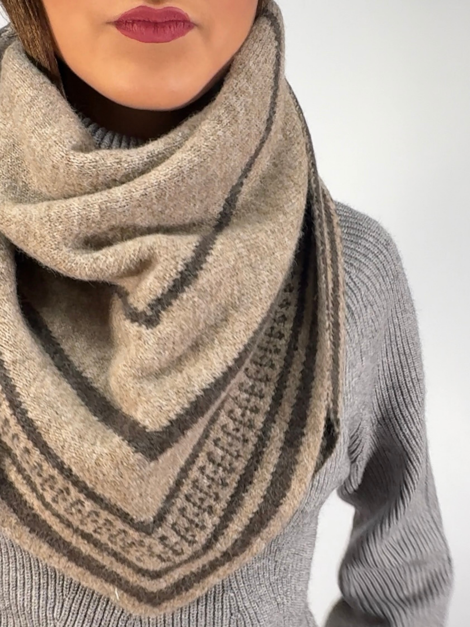 Écharpe triangle LYIA Camel