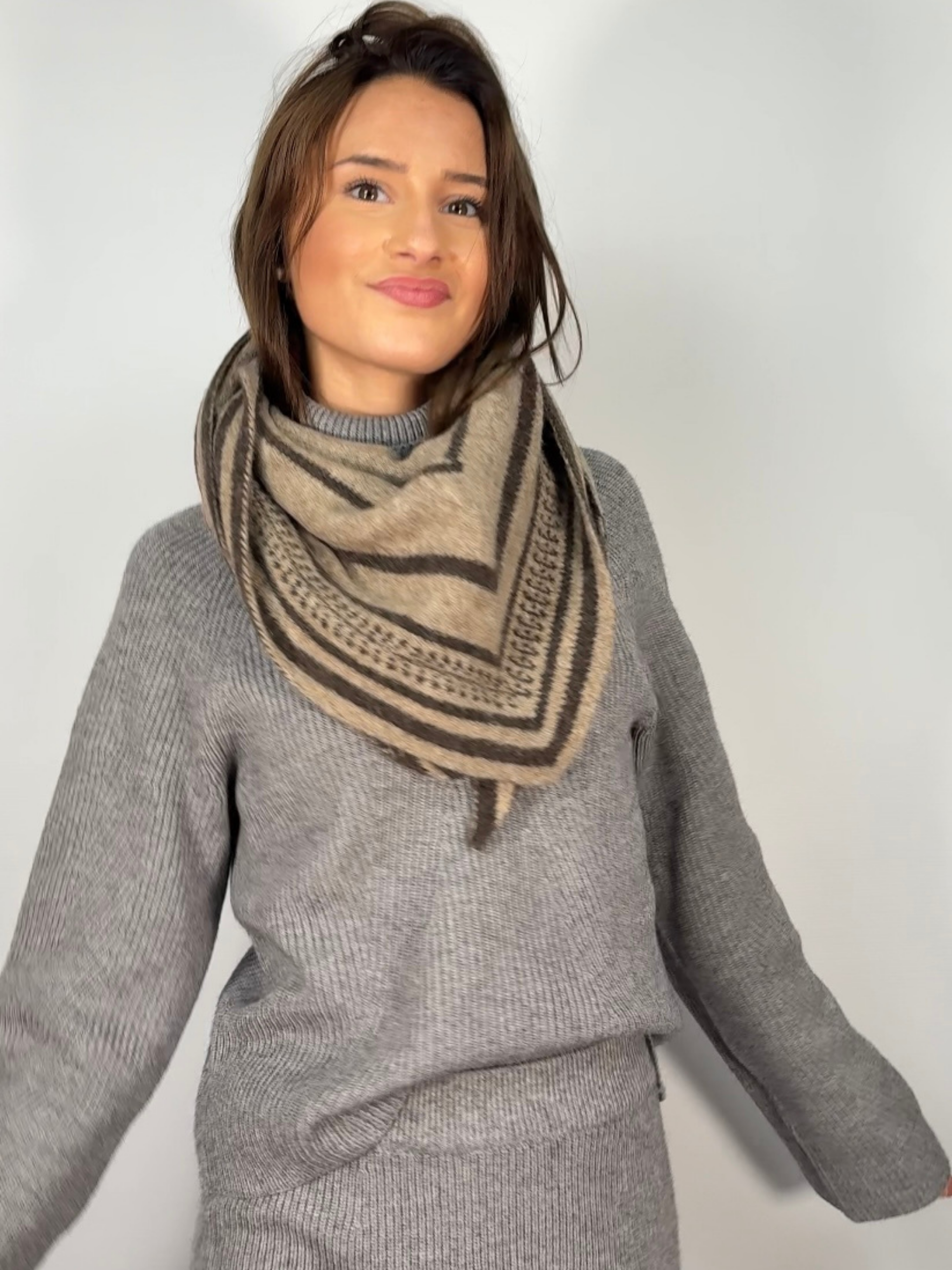 Écharpe triangle LYIA Camel