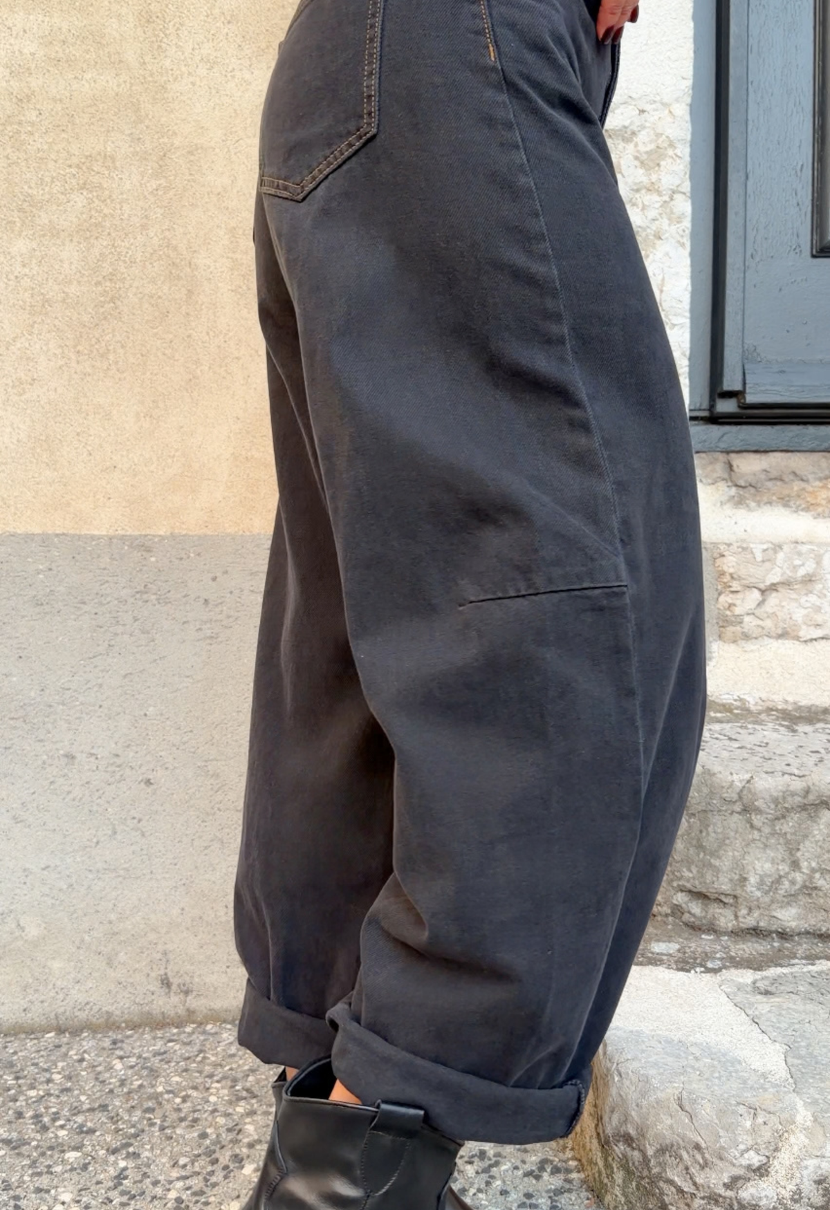 Jean John Noir