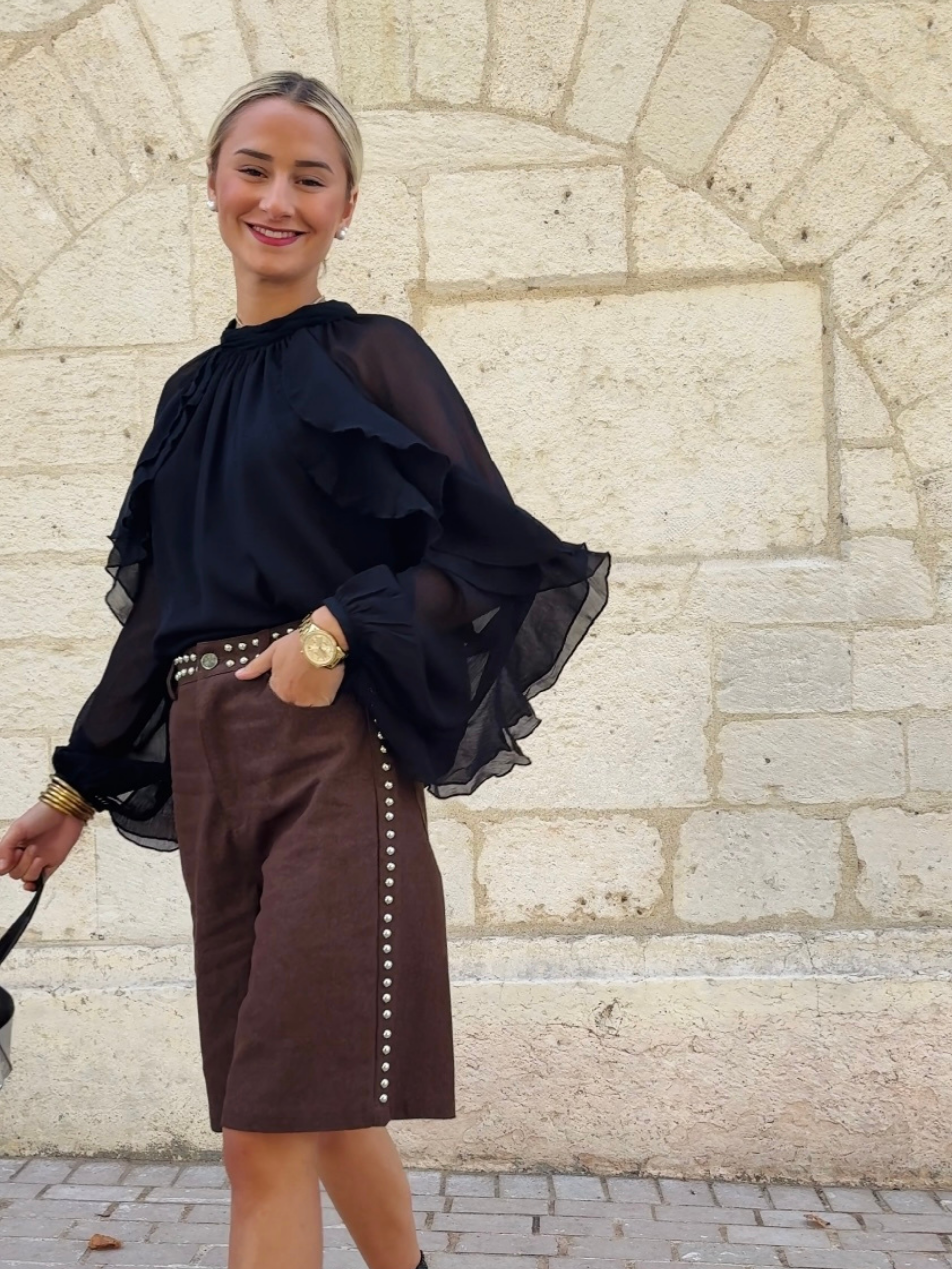 Top LAETITIA