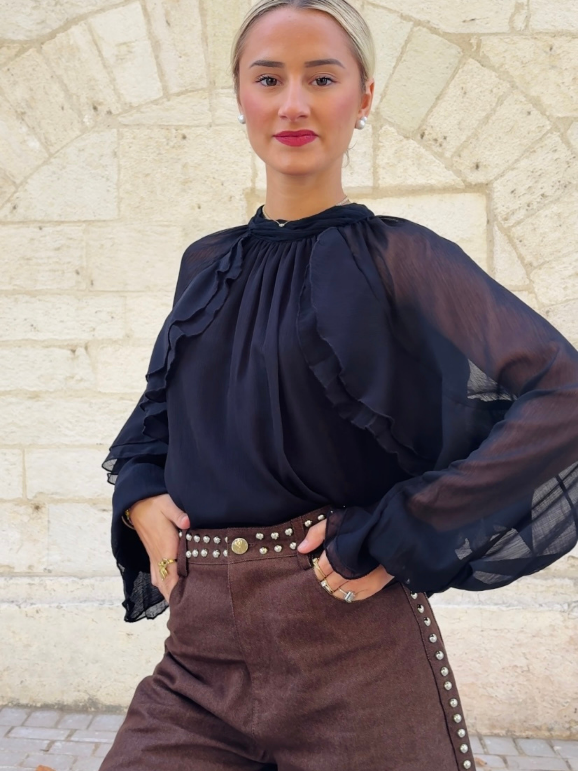 Top LAETITIA